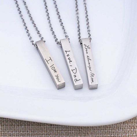 Cubic bar necklace